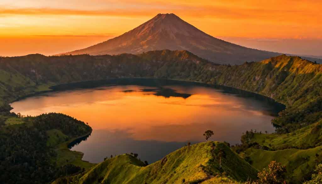 Danau Batur: Keindahan Alam di Kaki Gunung Batur